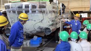 小学生向け工場見学会を開催