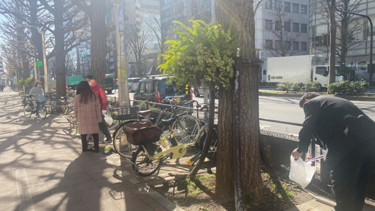 本社周り清掃活動