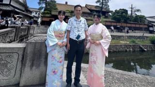 倉敷で働いた誇りを形に、実習生の着物記念撮影