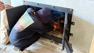 美波御塩さんに、ウバメガシを提供しました